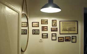 Mo House